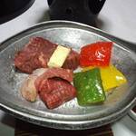 まつさき - 〈焼　物〉和牛鉄板焼き
      