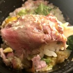 寅善 - 薄切りローストビーフ