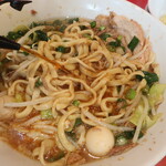 ラーメン二郎 - 赤酢投入～♪