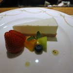 おとぎの宿米屋 - レアチーズケーキのデザート　ピーターパンを思い