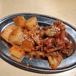 綾瀬肉流通センター - キムチ盛合せ