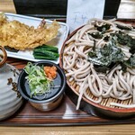青葉 直利庵 - 天ざる@1350円。堂々とした威容！
