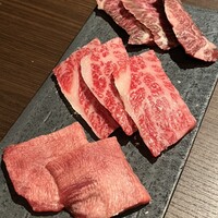 和牛焼肉 やくにく 路地裏 - 