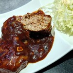 ほびーい喫茶店 - ハンバーグ断面