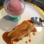 Isshin - デザート　パイナップルのケーキとぶどうのシャーベット