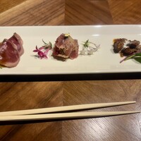 鉄板 日本橋 KITAZUMI - 前菜3種盛り合わせ(鴨、マグロ、ビーフシチュ)