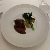 フランス料理 壺中天 - 黒毛和牛のポワレフォンドヴォーソース