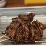 焼き鳥アポロ - 愛しの白レバちゃん。今日のまた特別に鮮度ぷりぷりだったー