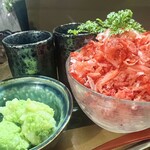 焼肉うしどし - ずんだ餅とイチゴのかき氷