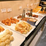 海鮮ブッフェダイニング 銀座八芳 - 揚げ物コーナー