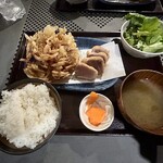 海沿いの キコリ食堂 - 