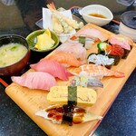 ジャンボおしどり寿司 - 料理写真: