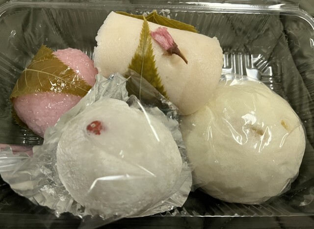 梅果堂 - 西塩釜（和菓子）の写真