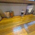 中華そばや 和凡 - 内観