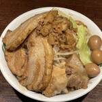 ラーメン 雷 東京本丸店 - 