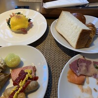 Lounge & Dining G - 