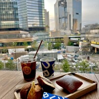 BLUE YARD - 
