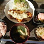 NYA CAFE - 鶏南蛮定食、税込み850円也。