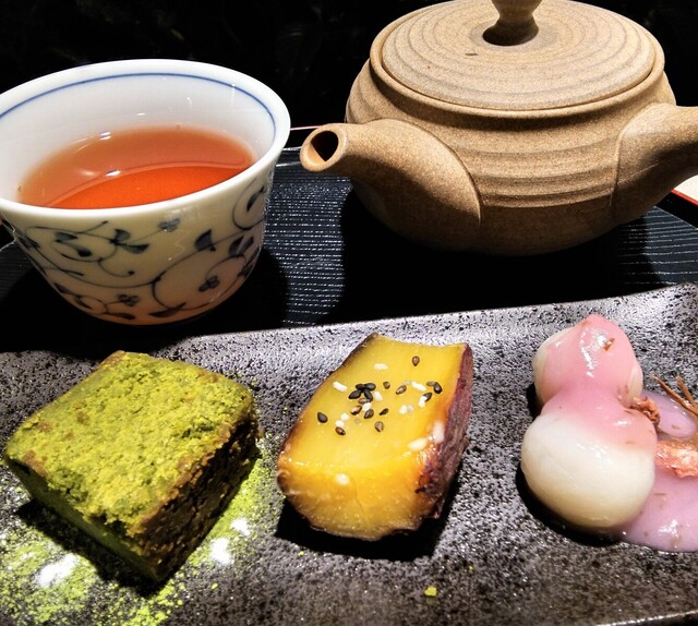 萠茶 KIZASHI - 江坂/カフェ | 食べログ