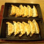 Hachiban Ramen - 餃子