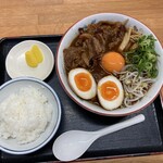 中華そば　やまきょう - 肉玉小＆ご飯『少々』味玉もご飯との相性抜群ですから、次は『小』にします