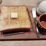 天然酵母の食パン専門店 つばめパン&Milk 名駅店 - 