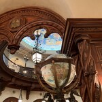 マゼランズ - 内観も壮大な感じです