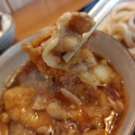 肉汁うどん いちだ家。 - 豚バラ肉と油揚げ。汁がたっぷり染み込んだ油揚げたまらん。