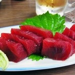 山城屋酒場 - まぐろ上ぶつ￥620