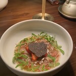 韓式料理 ムグンファ - ★トトリムク(どんぐり)　カニジュレ
      イチゴ、トリュフ、マイクロ春菊