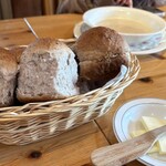 ガムラスタン - 自家製ライ麦パン