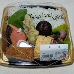 スーパーマルワ - 料理写真: