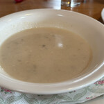 ガムラスタン - 根セロリと椎茸のスープ