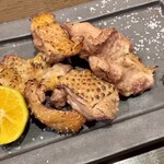 旬彩 かづ - お刺身が食べれない人用に鶏の焼き料理を出してくれました