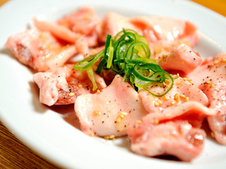 Hachi rin - コリコリとした食感がクセになる『上なんこつ』は他店にはない味.jpg