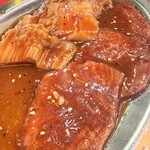 ホルモン春吉 - 