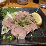 串焼き酒場 祭 その弐 - たん刺し。これうまい。