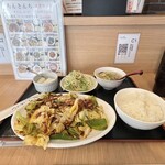 大衆酒場 いっぷく - ◾️回鍋肉定食¥880
　※ご飯、中華スープお代わり無料
　※烏龍茶、アイスコーヒーお代わり無料
　※ランチは¥780〜土日平日同様メニュー