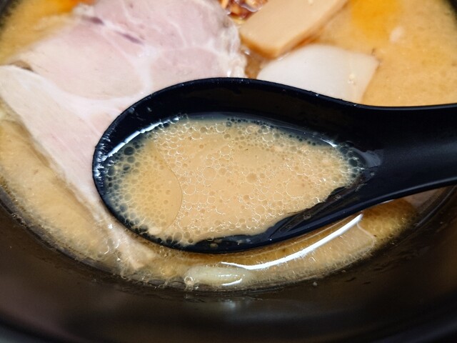 味噌ラーメン専科 やど香り惣菜店 - 運動公園前（ラーメン）の写真