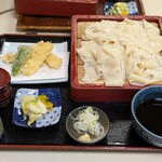 木村屋 - いか天付き大盛うどん　950円