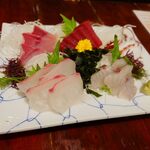 宗平 - お刺身5点盛り2,500円。500円上がりました。