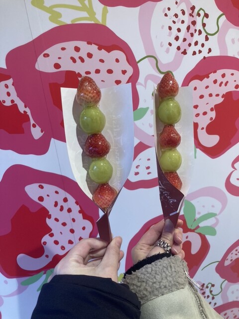 Strawberry Fetish Osaka Amemura Ten - Yotsubashi/Sweets | Tabelog