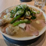 桜上水 船越 - 塩チャーシューワンタンメン②