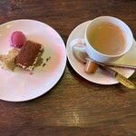 オステリア ガブリエッラ - ドルチェ盛り合わせとコーヒー