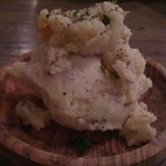 ワイン食堂 イナセヤ キッチン - サバスモークのボテトサラダ