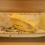 さわ寿し - 玉子とヒラメの昆布〆