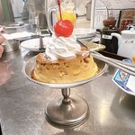 ニューロバタ カタナ食堂 - カタナプリン