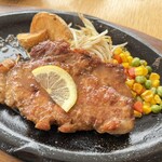 レストラン コロナのテラス - 三元豚ポークソテー