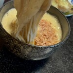 遊亀庵 かめや - 麺に絡むねっとりとしたなめこ