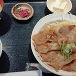 米米食堂 - 豚しょうが焼き